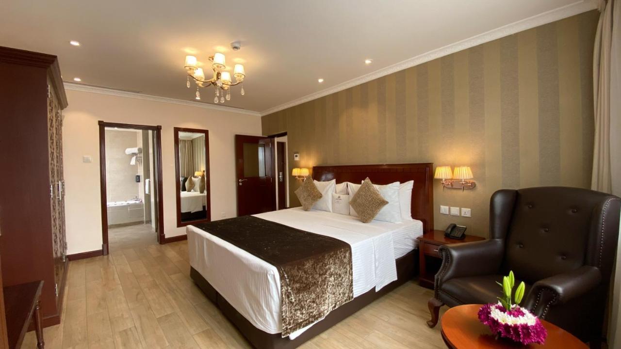 Sarova Woodlands Hotel And Spa Накуру Экстерьер фото