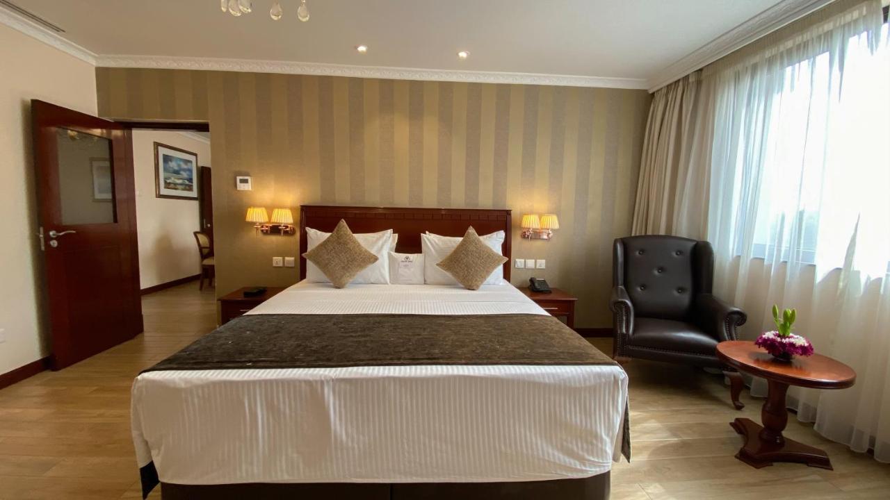 Sarova Woodlands Hotel And Spa Накуру Экстерьер фото