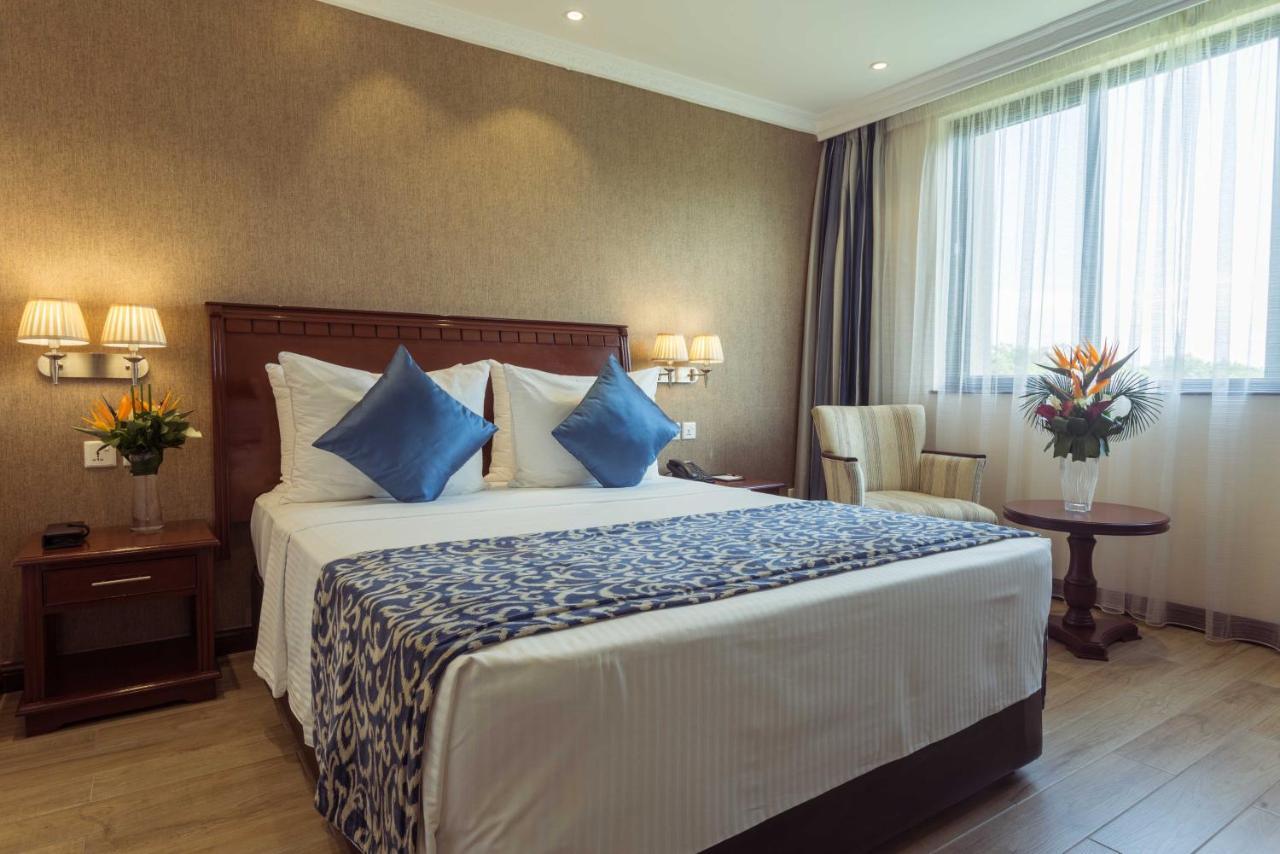 Sarova Woodlands Hotel And Spa Накуру Экстерьер фото