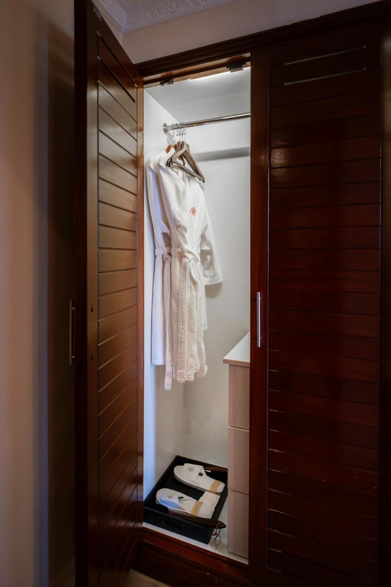 Sarova Woodlands Hotel And Spa Накуру Экстерьер фото