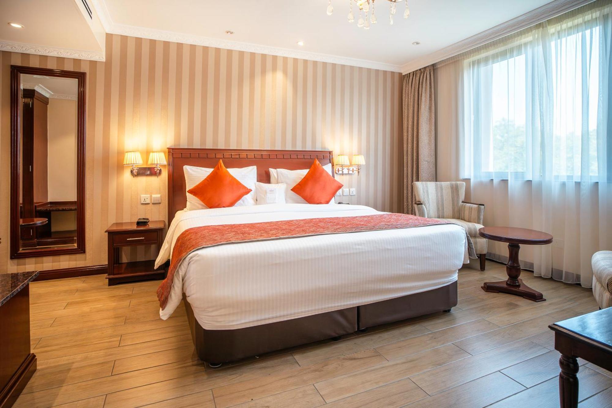 Sarova Woodlands Hotel And Spa Накуру Экстерьер фото